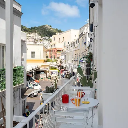 Casina Caprese * Capri